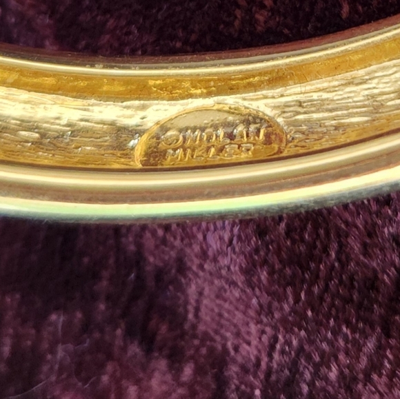 Vintage Nolan Miller Crystal Gold Tone Bangle Bracelet 7.5" - Picture 3 of 4